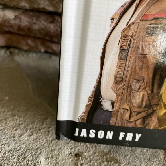 🔥 5/$25 Disney’s Star Wars The Last Jedi Rose Tico: Resistance Fighter HB Book - Picture 3 of 9